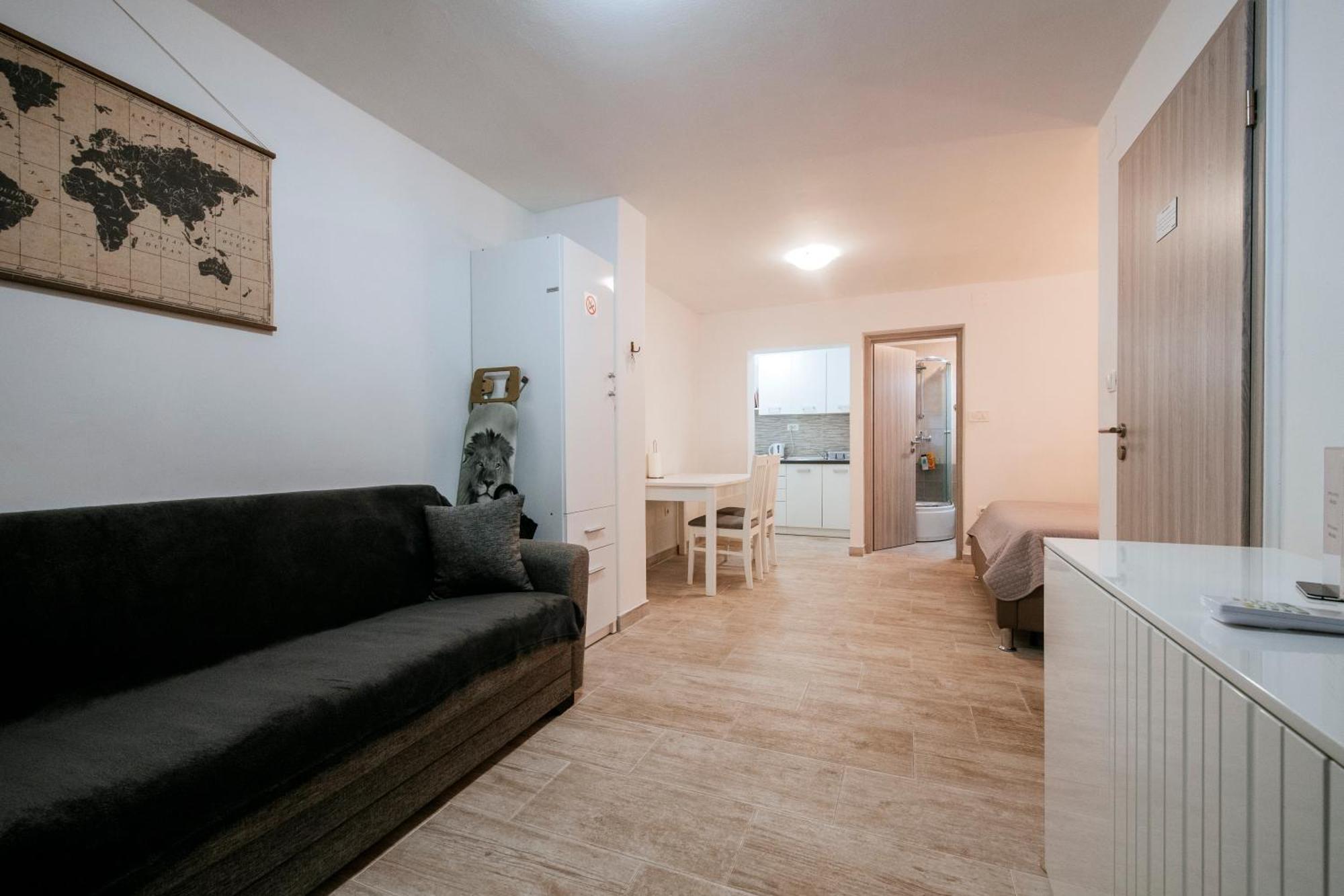 Apartmani Ema Задар Екстер'єр фото