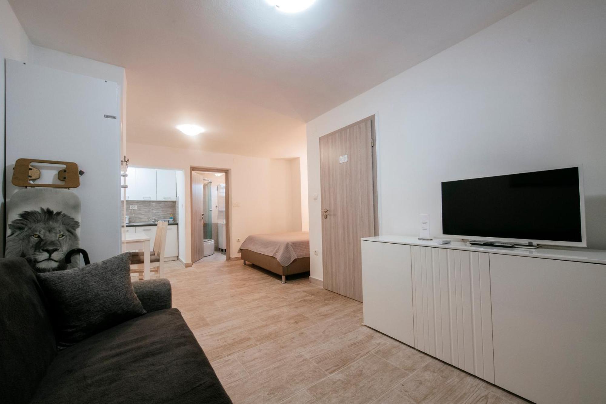 Apartmani Ema Задар Екстер'єр фото